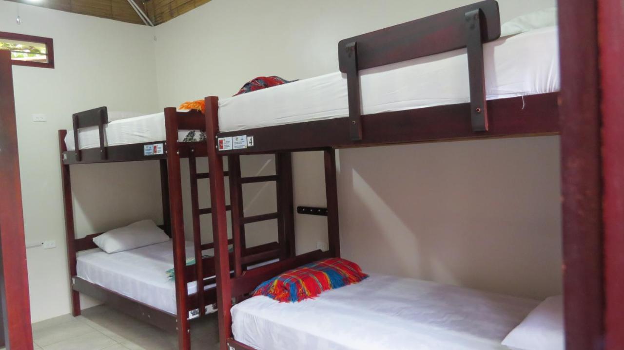Esperanto Bed & Breakfast Surf Hostel Монтаньїта Екстер'єр фото
