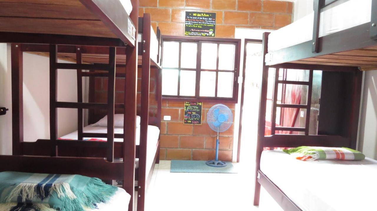 Esperanto Bed & Breakfast Surf Hostel Монтаньїта Екстер'єр фото