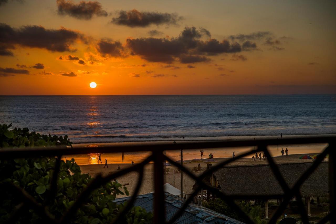 Esperanto Bed & Breakfast Surf Hostel Монтаньїта Екстер'єр фото