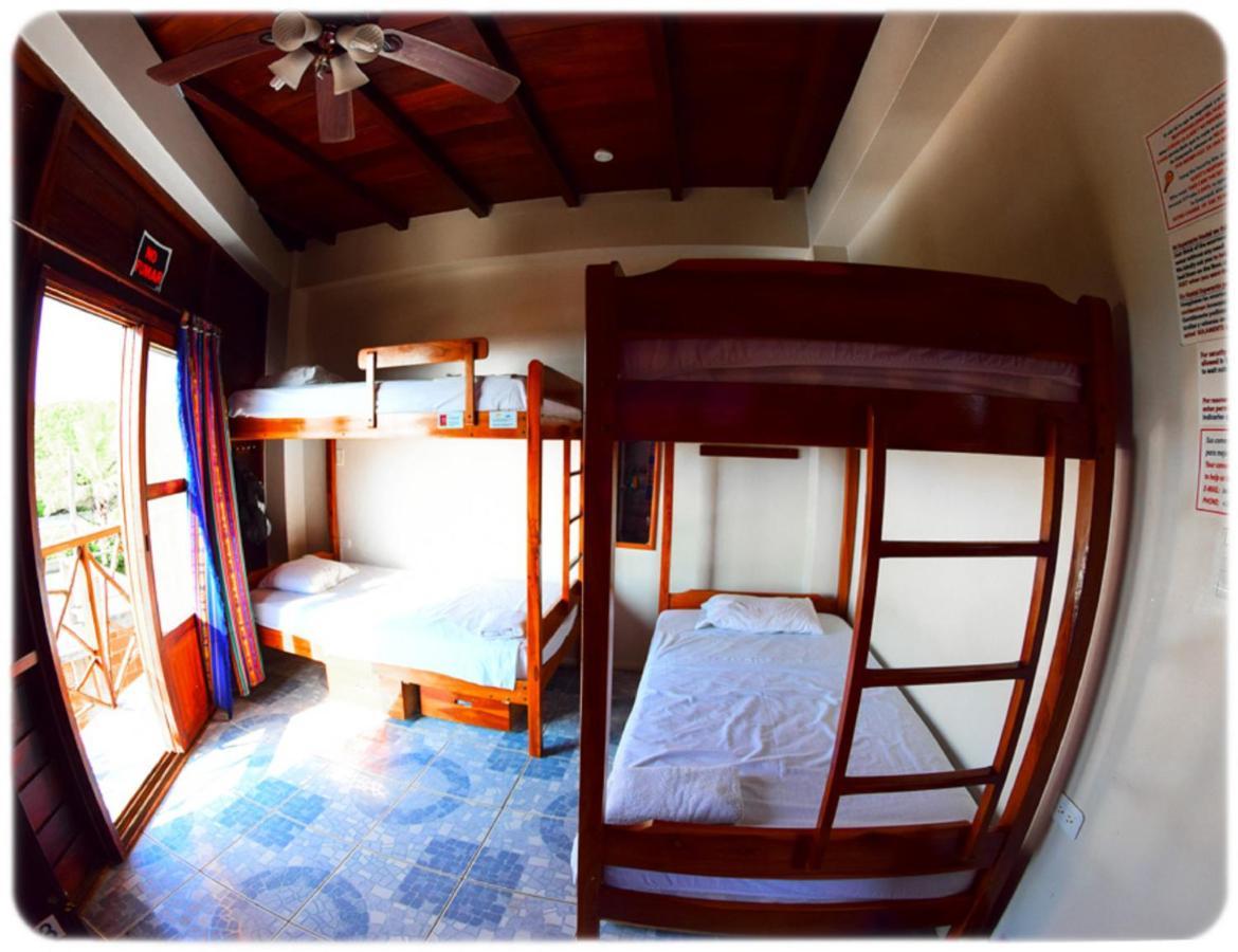 Esperanto Bed & Breakfast Surf Hostel Монтаньїта Екстер'єр фото